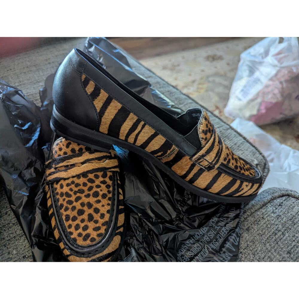Walking Cradles Women’s Animal Print Loafers Black Tiger Leopard Slipon, 9.5M - Picture 4 of 4
